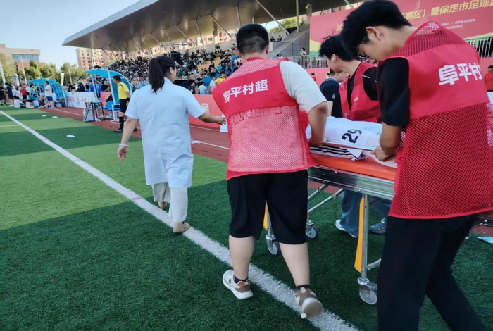 赛事平台-河北阜平：医疗保障护航“村超”持续进行|中医医院|赛事|球员|足球|保障组_新浪体育_新浪新闻