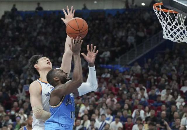 体育入口-赛场瞬间｜CBA ：北京北汽83比88不敌上海久事